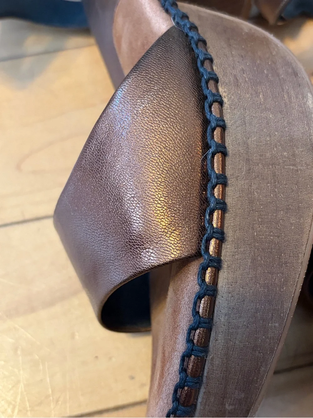 Rachel Comey Metallic Bronze Leather Wooden Block Heel Sandals size ten (10)